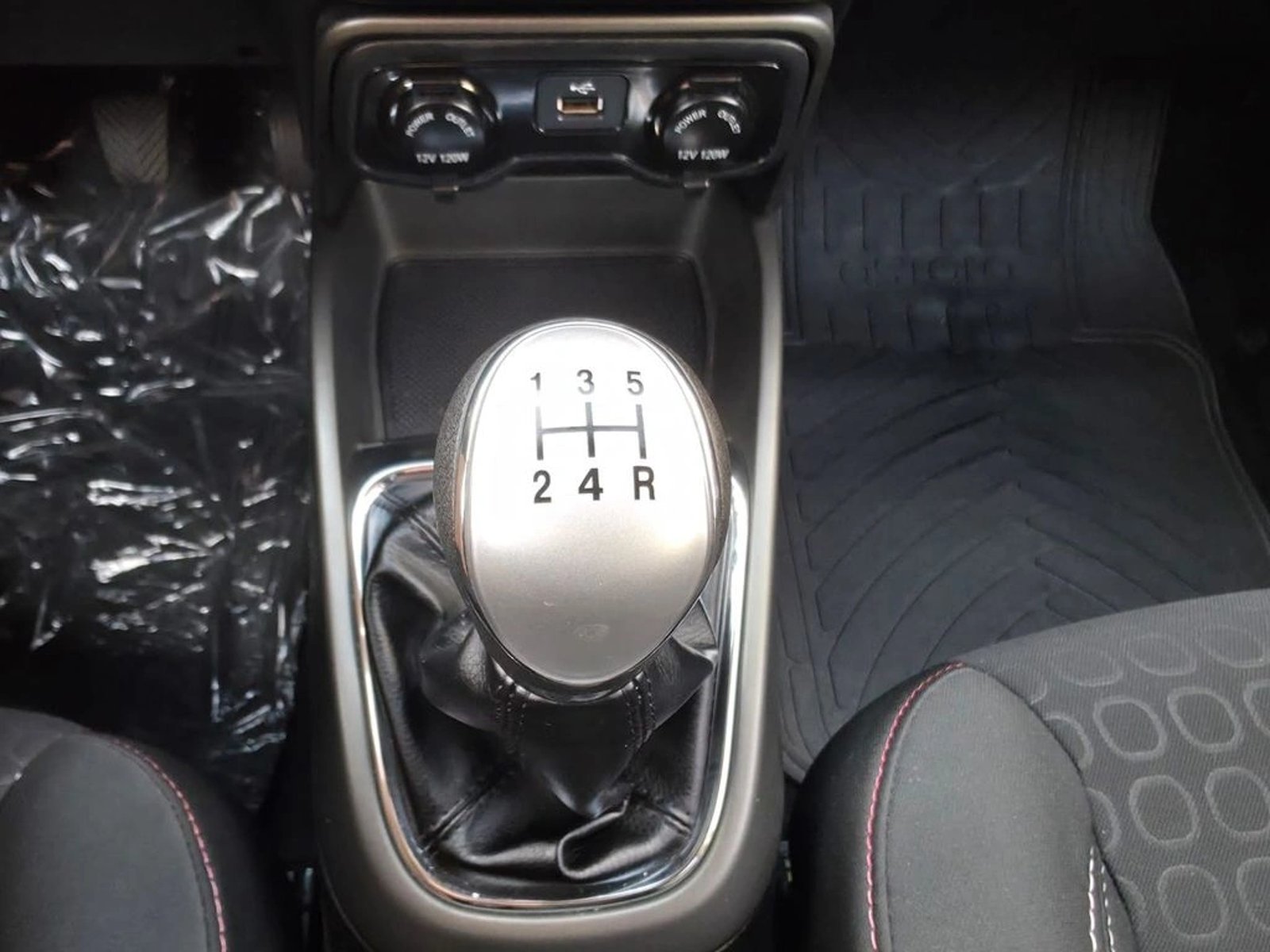 CHANGAN CS15 1.5 COMFORT MT 2025 - Imagen 17 de 20