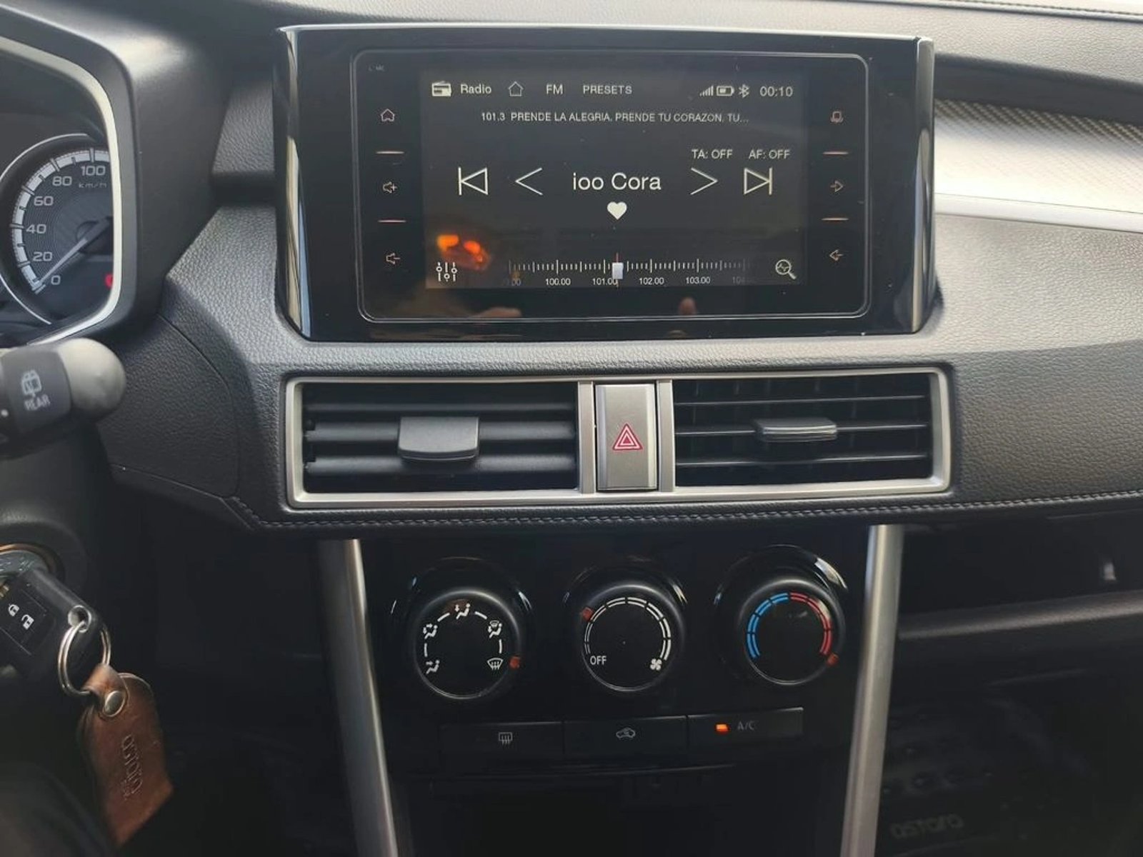 Mitsubishi XPANDER GLX 1.5 AUT 2024 - Imagen 15 de 20