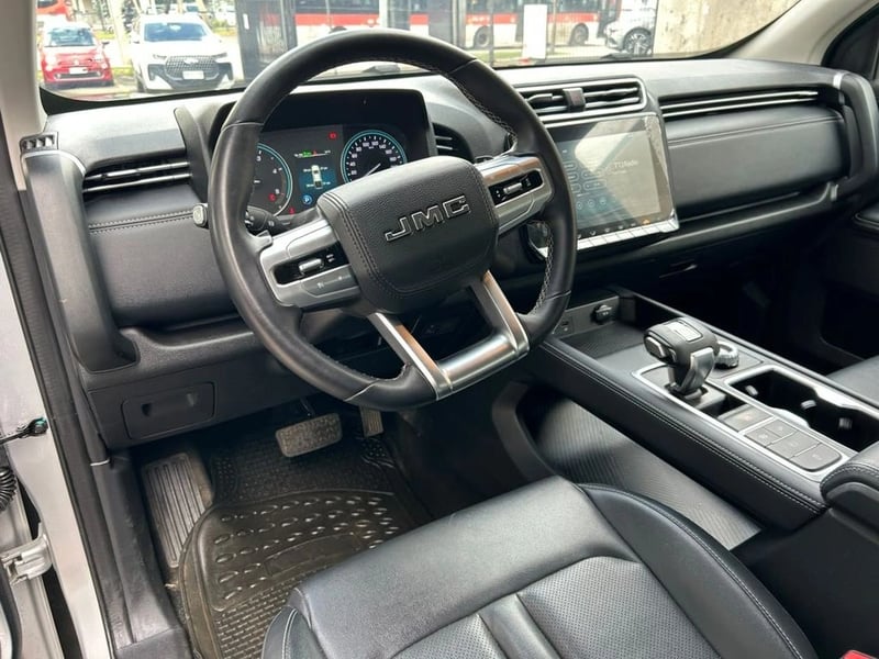 JMC GRAND AVENUE 4X4 2.3 AUT 2024 - Imagen 9 de 16