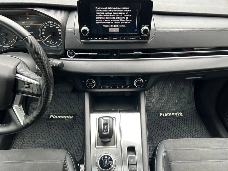Mitsubishi OUTLANDER GLX 2.5 AUT 2024 - Imagen 8 de 16