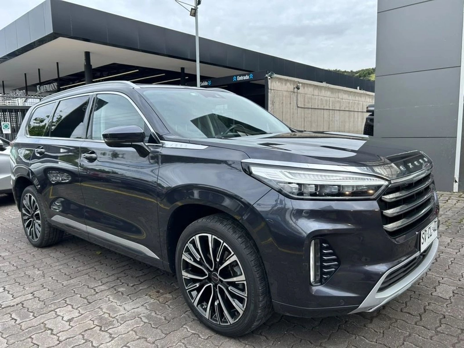 Exeed VX UNLIMITED AWD 2.0 TURBO DCT AUT 2023 - Foto 3 de 17
