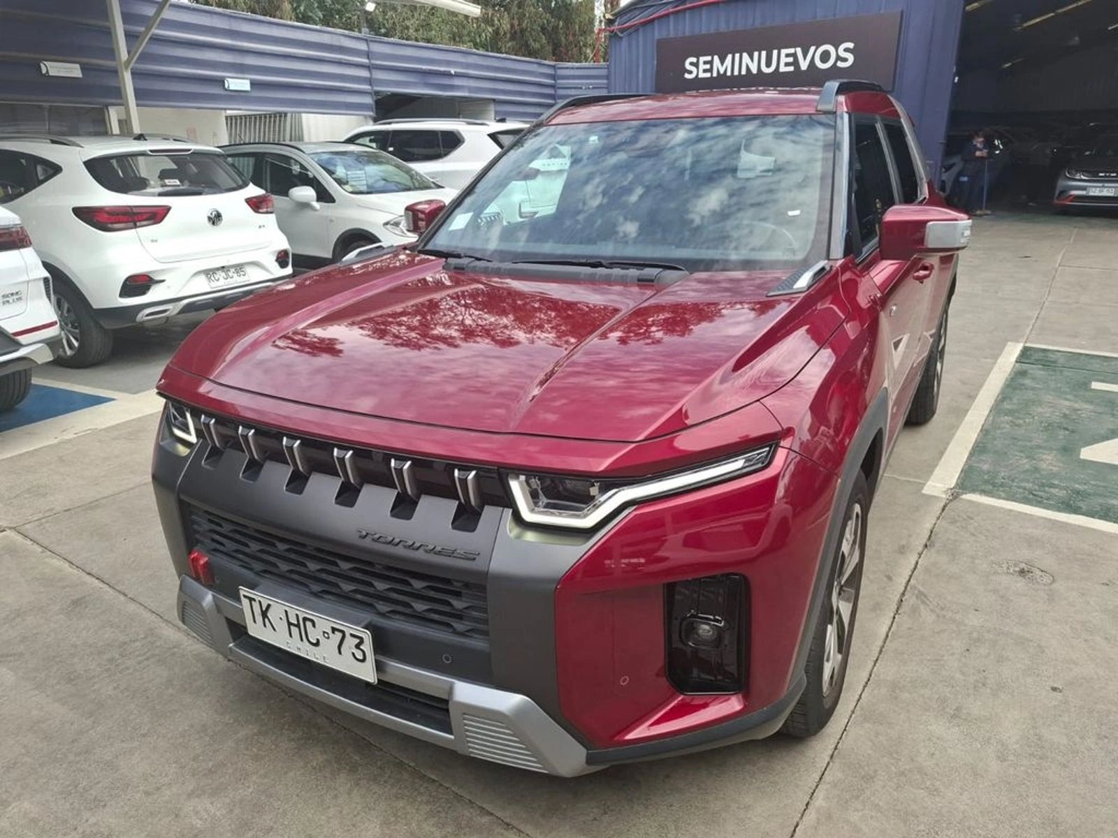 SsangYong TORRES 1.5T GLX 4WD AT 5P 2024 - Foto 2 de 14