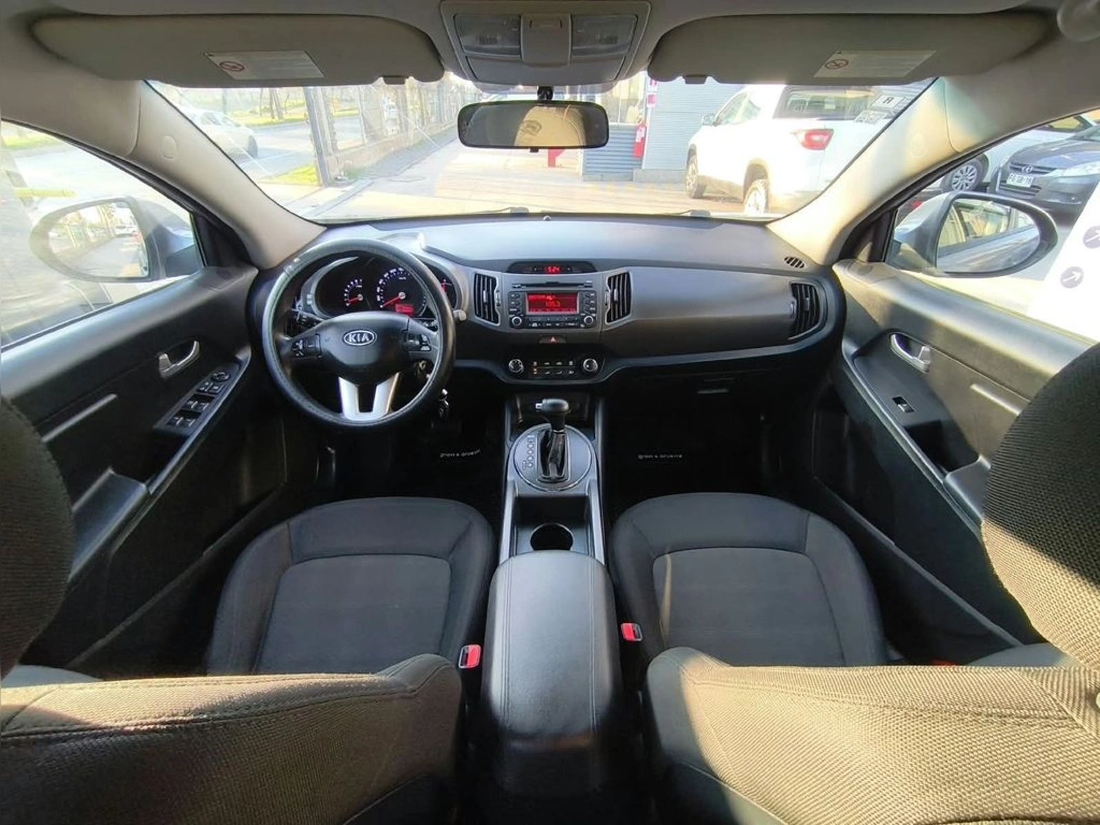 Kia SPORTAGE LX 2.0 AUT 2013 - Imagen 13 de 20