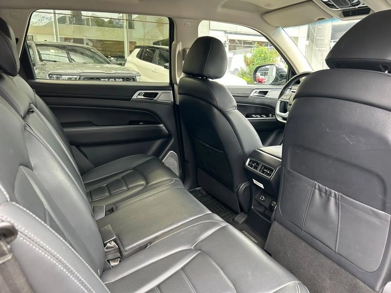 SsangYong REXTON GLX 2WD TD 2.2 AUT 2023 - Imagen 13 de 17