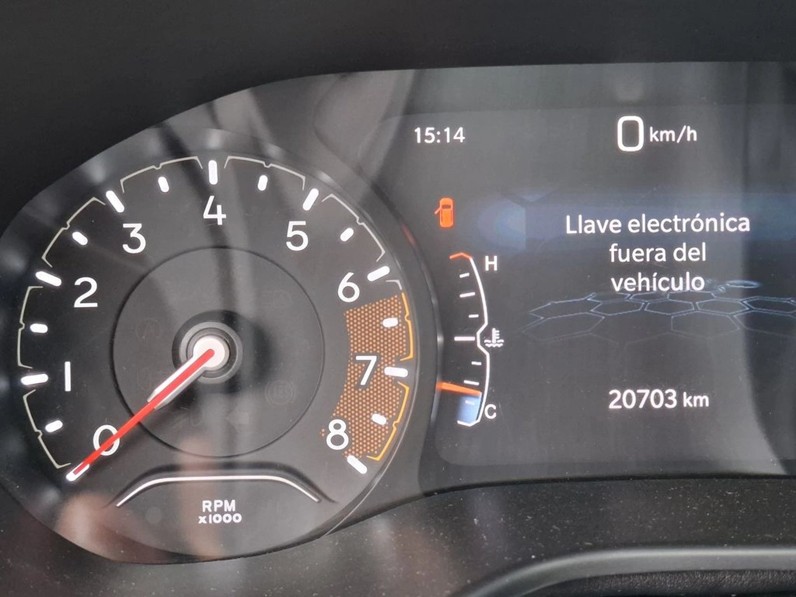 JEEP COMPASS 1.3 LONGITUDE 4X2 AT 5P 2024 - Imagen 19 de 20