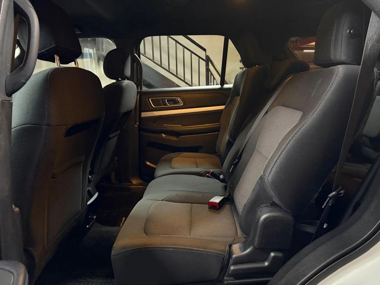 Ford EXPLORER 3.5 XLT 4X2 3 CORRIDAS AT 5P 2017 - Imagen 8 de 20