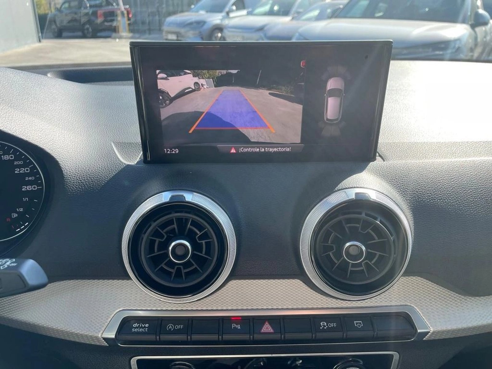 Audi Q2 1.4 PI 35 TFSI SPORT AT 2021 - Imagen 13 de 19
