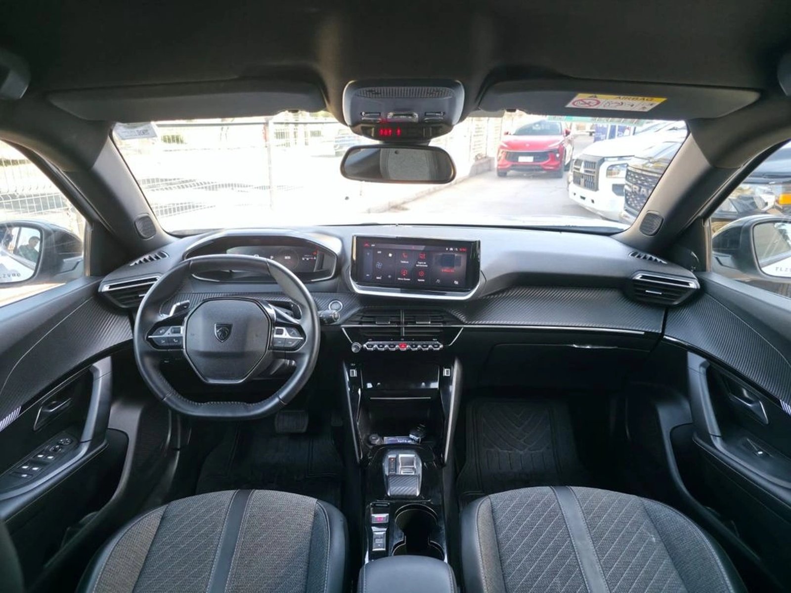 PEUGEOT 2008 2024 - Imagen 15 de 20