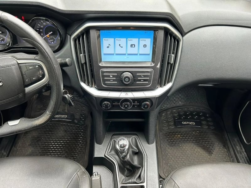 JMC VIGUS 2.4 PLUS DIESEL 4X2 EURO5 MT 4P 2023 - Imagen 7 de 16