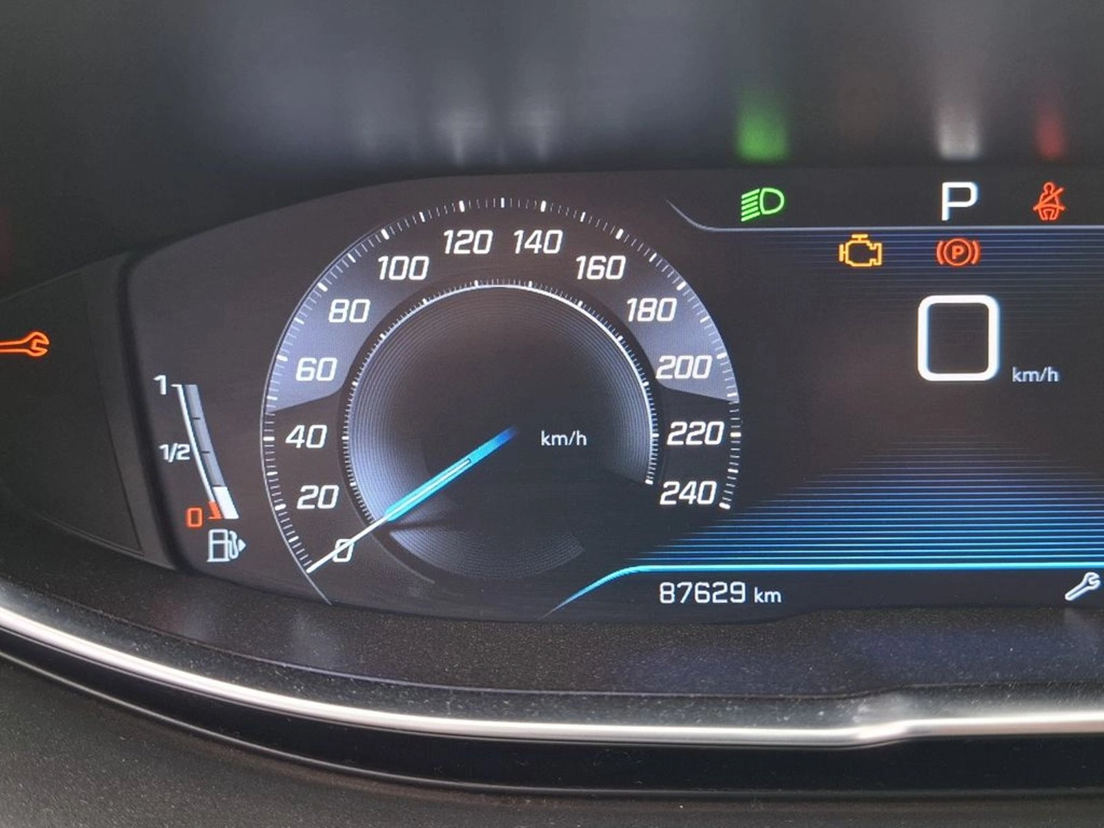 Peugeot 5008 1.5 ACTIVE BLUEHDI 4X2 130 EAT8 5P 2020 - Imagen 19 de 20