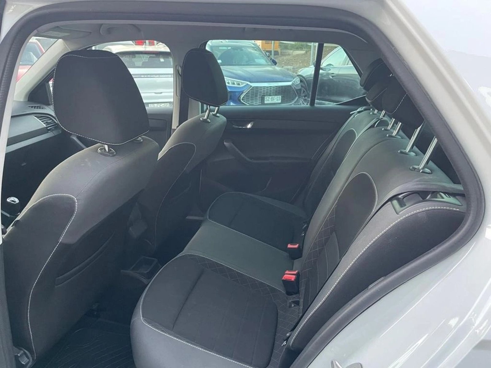 SKODA FABIA 2021 - Imagen 17 de 20