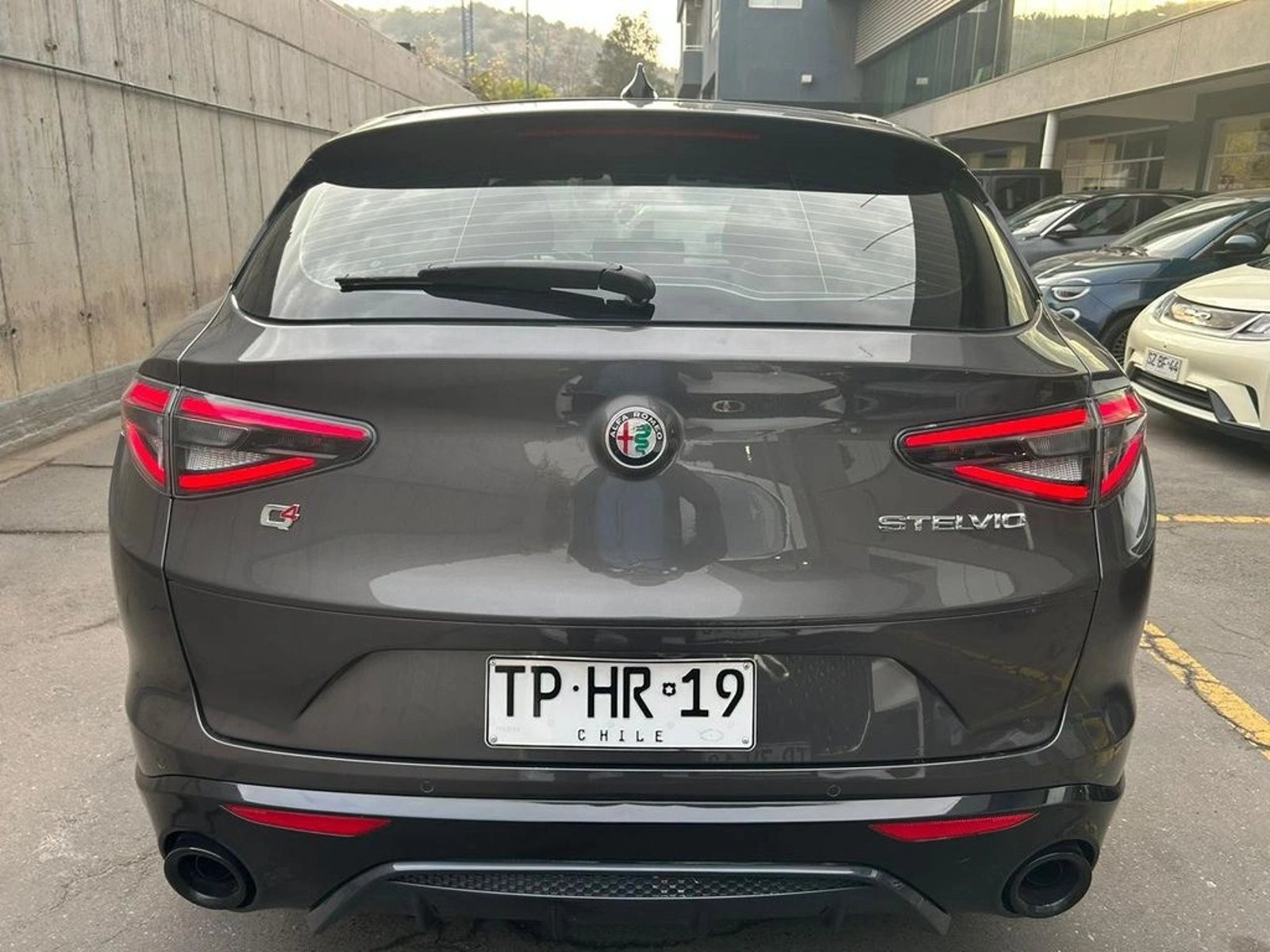 Alfa Romeo STELVIO 2.0 SUPER AWD AT 5P 2024 - Imagen 6 de 16