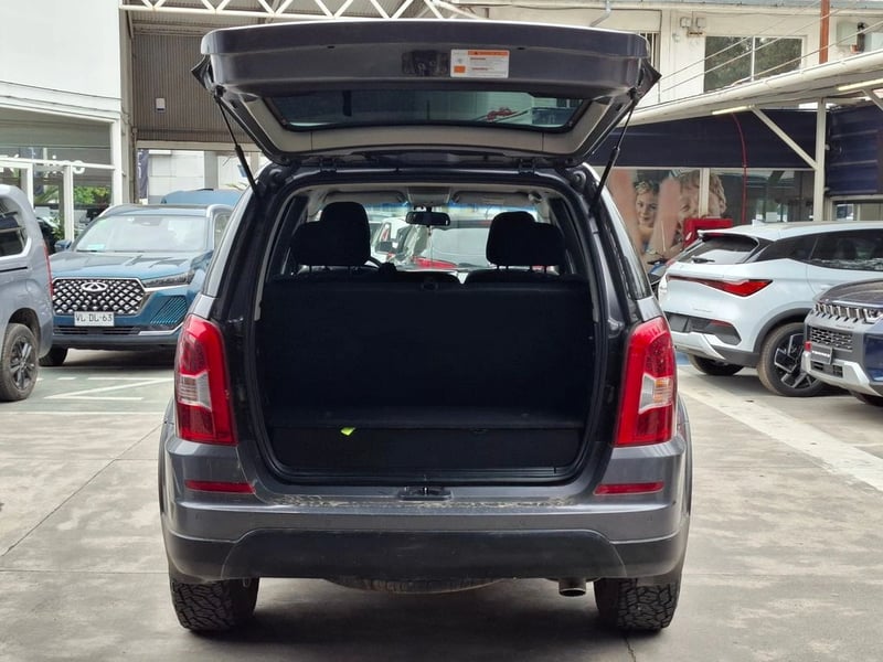 SsangYong REXTON 2.0 DIESEL 2WD MT 5P 2016 - Imagen 9 de 20