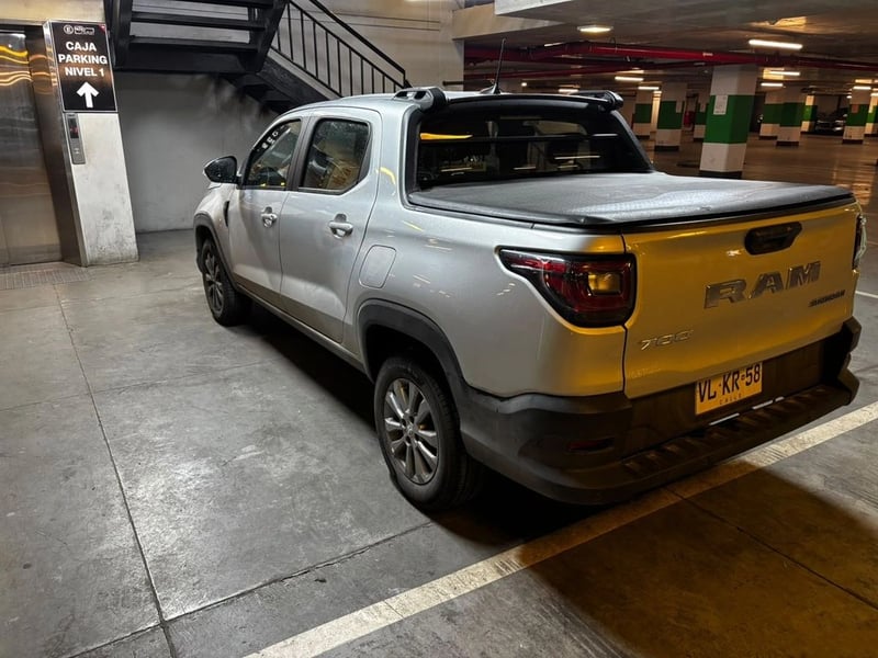 RAM 700 BIGHORN DCAB 1.3 MT 2026 - Imagen 6 de 16