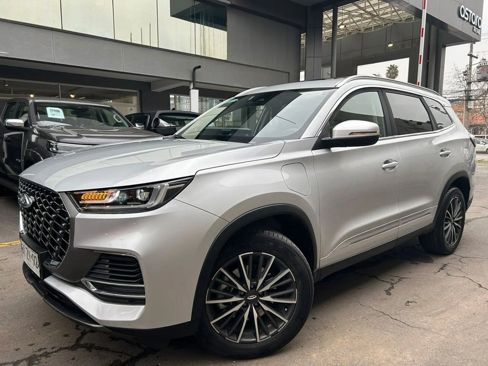 Chery TIGGO 8 PRO 1.5T PHEV HYBRID 4X2 AT 5P 2024 - Foto 2 de 17