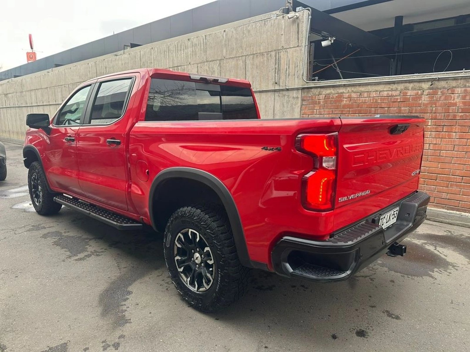 Chevrolet SILVERADO 6.2 ZR2 4X4 AT 4P 2024 - Foto 4 de 15
