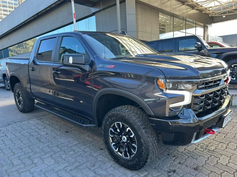 Chevrolet SILVERADO ZR2 6.2 4X4 AT 2025 - Imagen 3 de 16