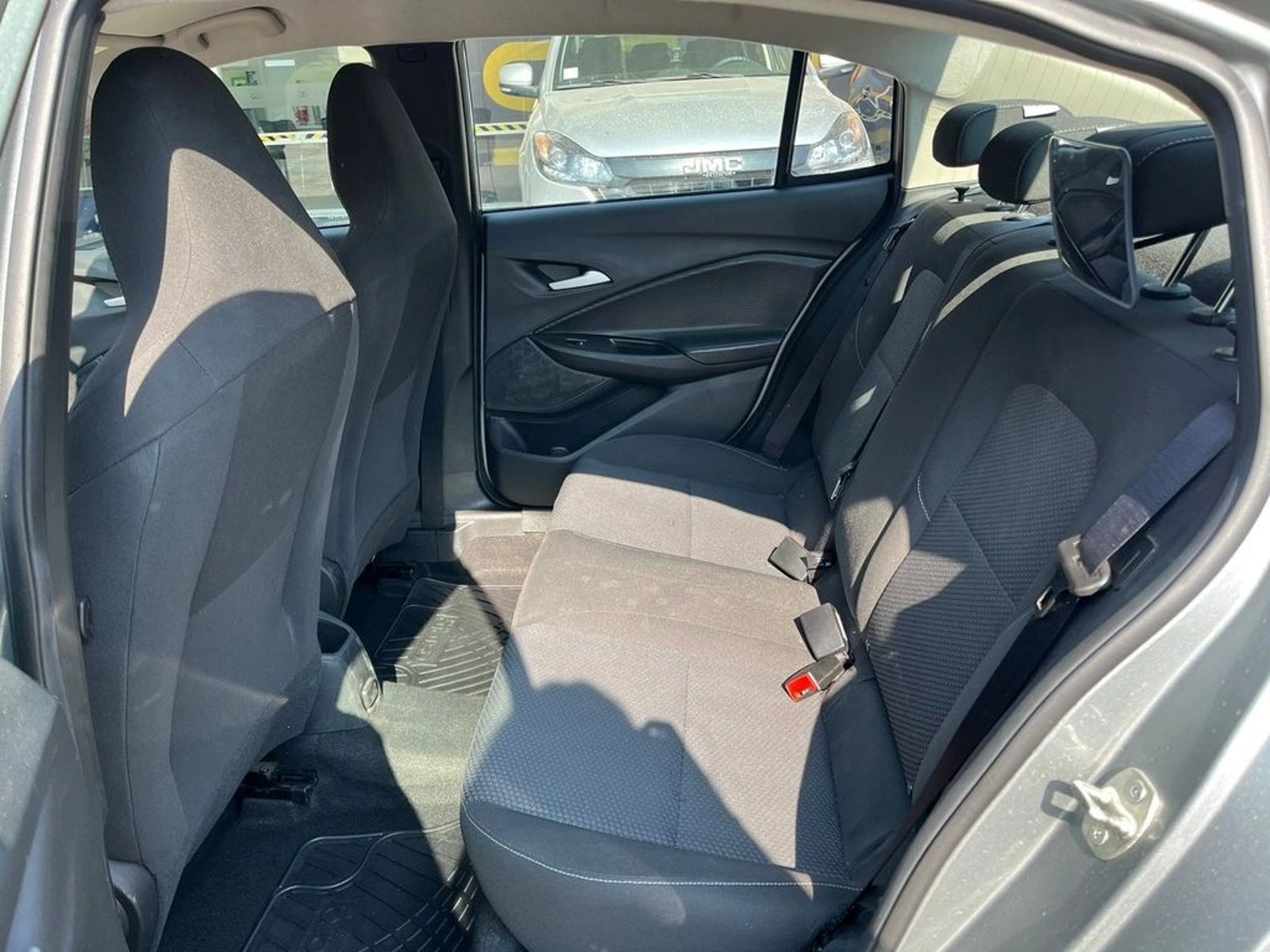 CHEVROLET ONIX 2025 - Imagen 11 de 17