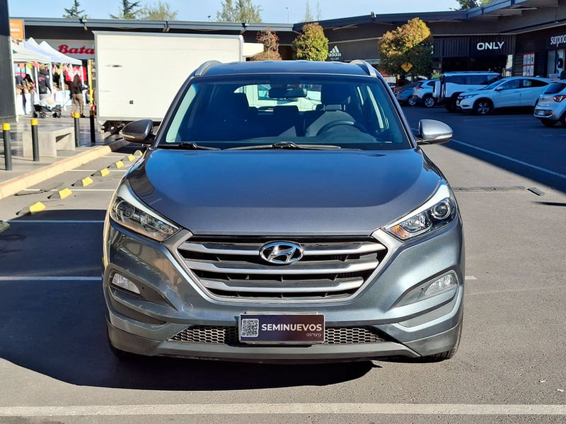 Hyundai TUCSON 2.0 PLUS DIESEL 4X2 AT 5P 2018 - Imagen 3 de 20