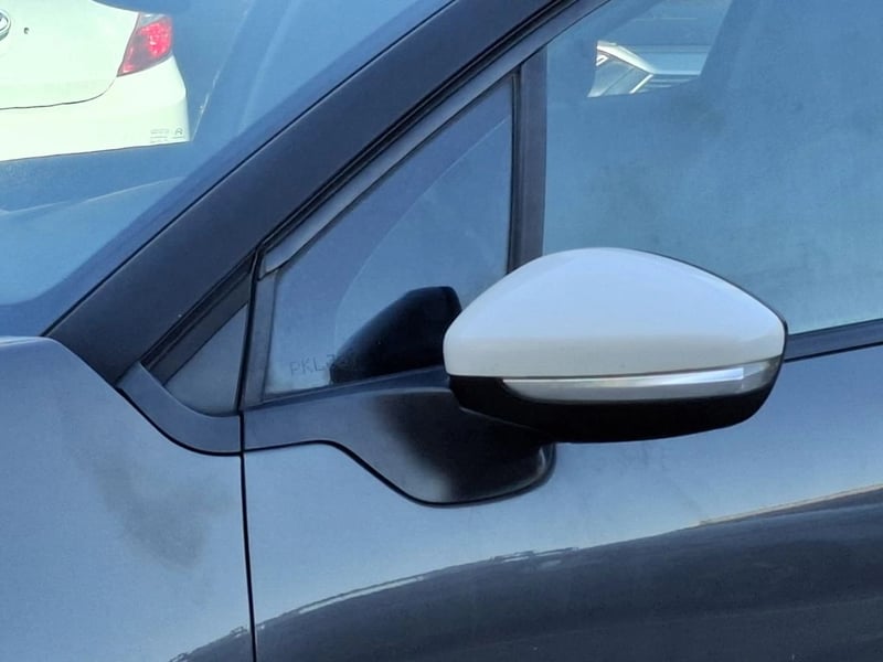 Citroën C3 1.5 LIVE BLUEHDI DIESEL 4X2 100 SS BVM HB MT 5P 2021 - Imagen 6 de 20