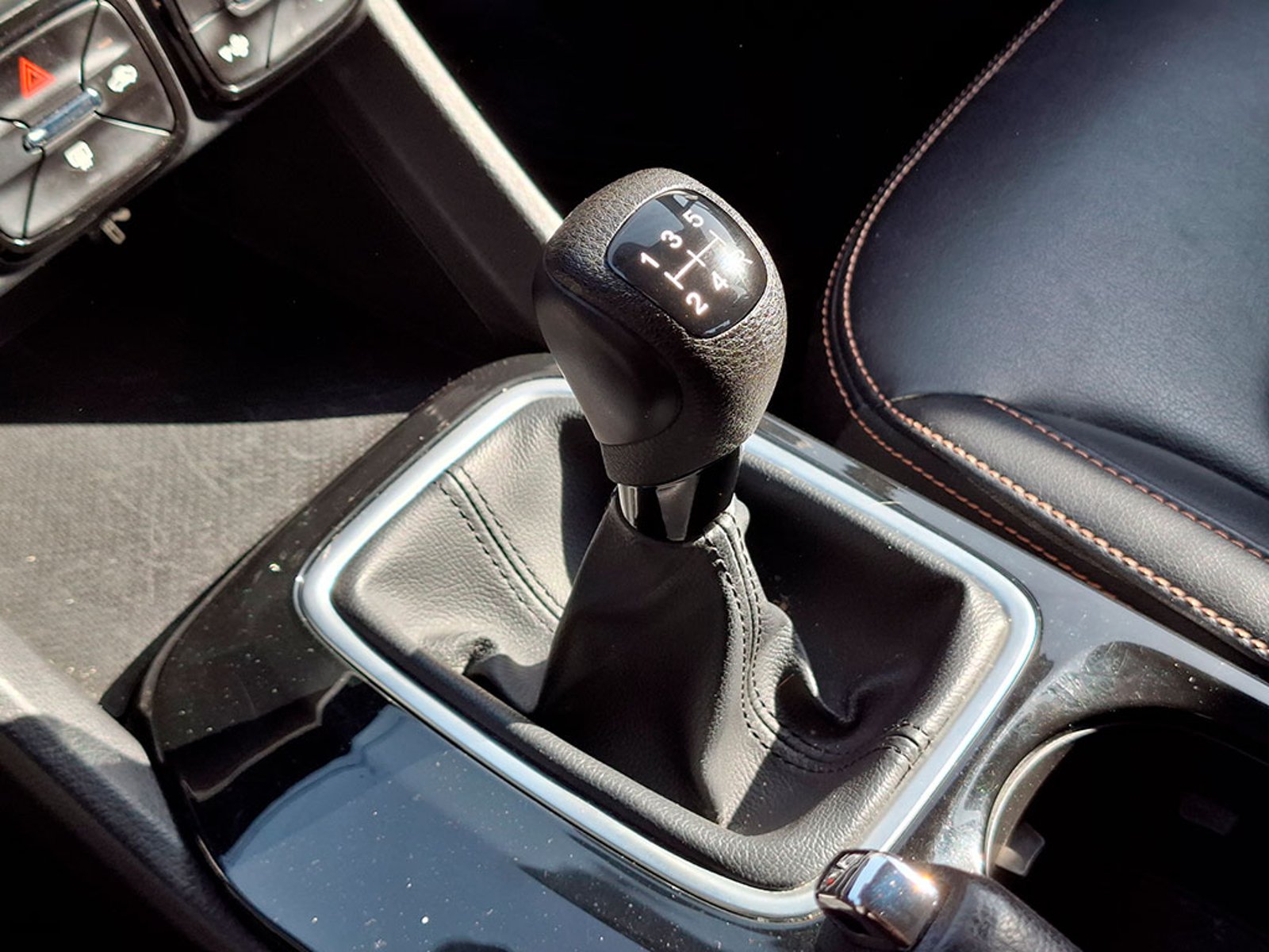 GAC Motor GS3 1.5 GB 4X2 MT 5P SUNROOF 2023 - Imagen 17 de 20