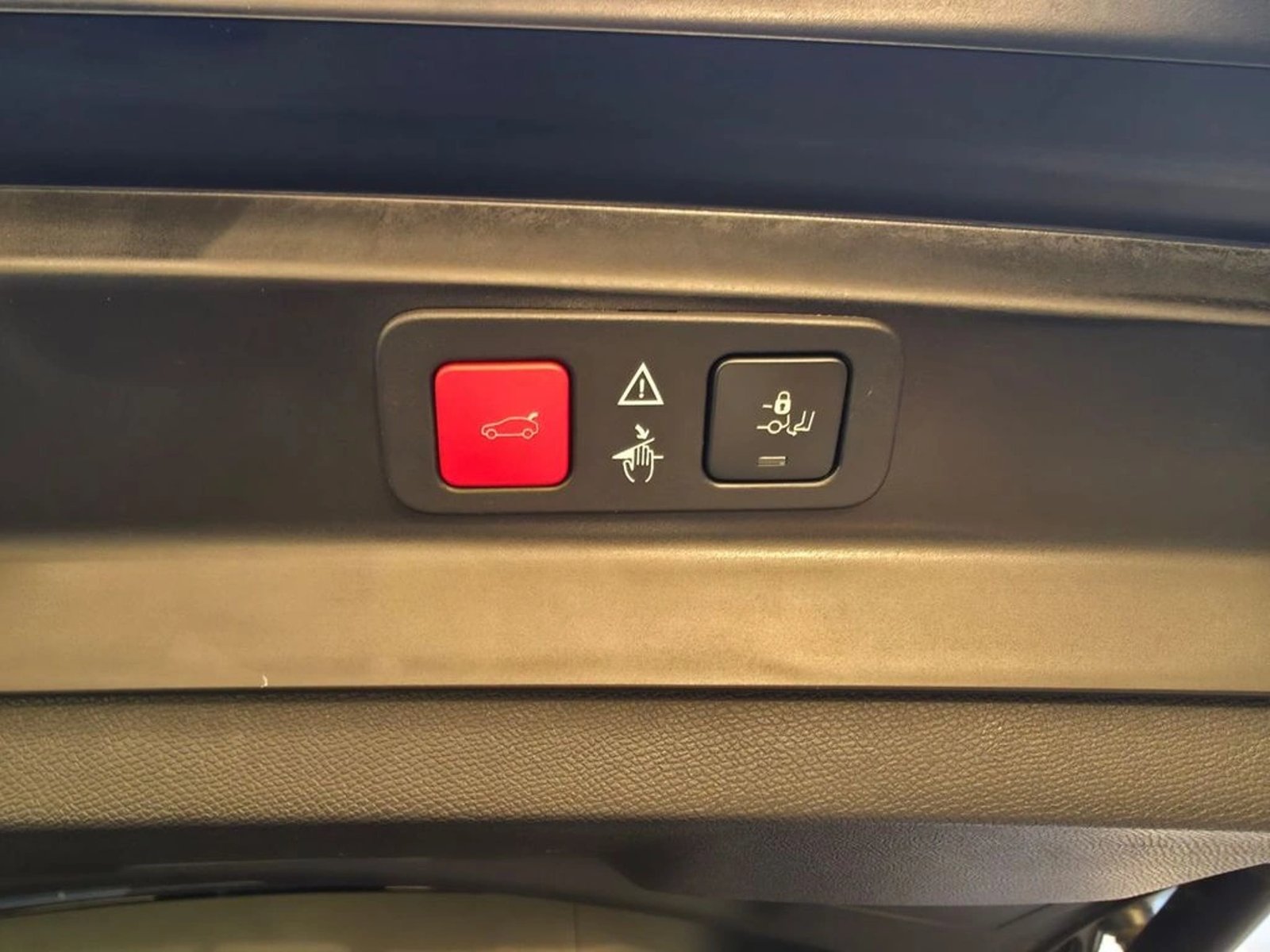 PEUGEOT 5008 2023 - Imagen 9 de 20