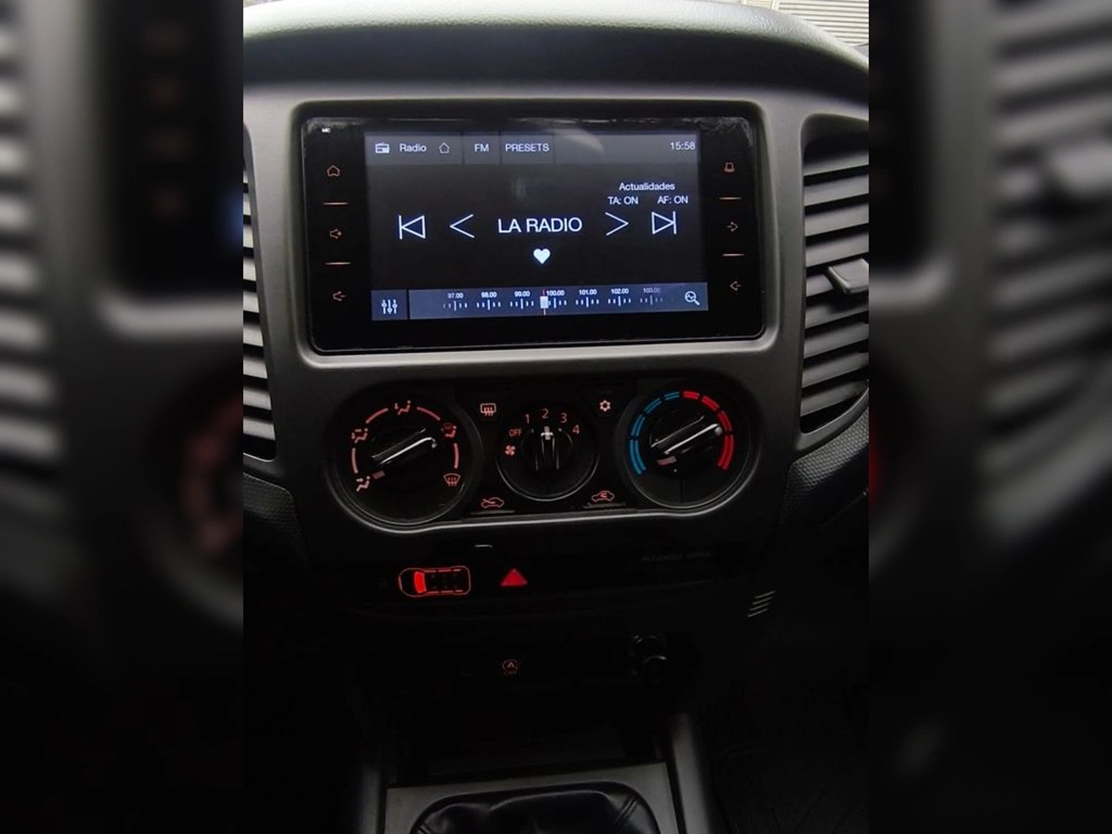 Mitsubishi L200 L200 WORK 2.2 4X2 MT 2024 - Imagen 17 de 20