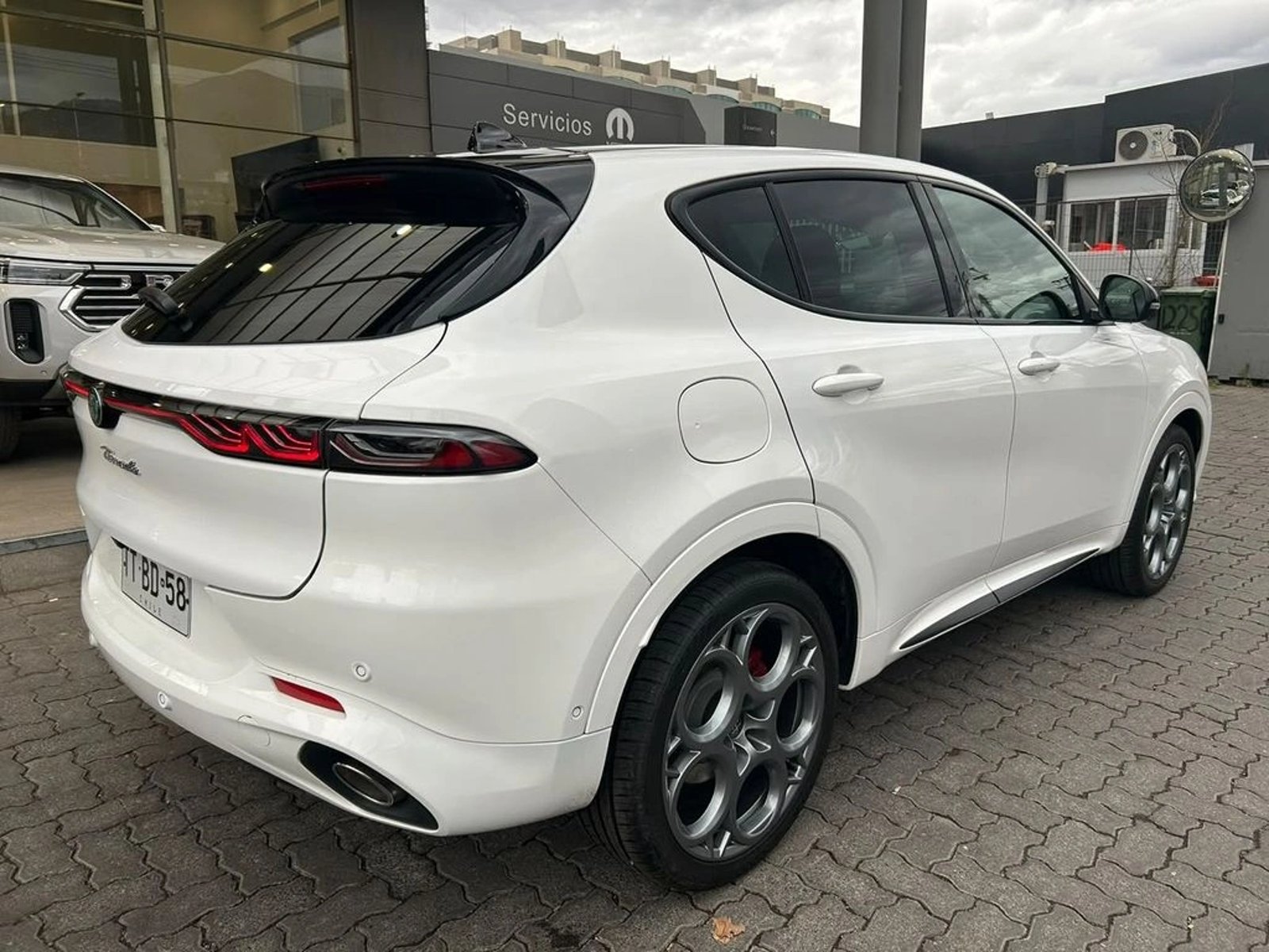Alfa Romeo TONALE 1.3 TRIBUTO PHEV HYBRID 4X4 AT 5P 2025 - Imagen 7 de 15