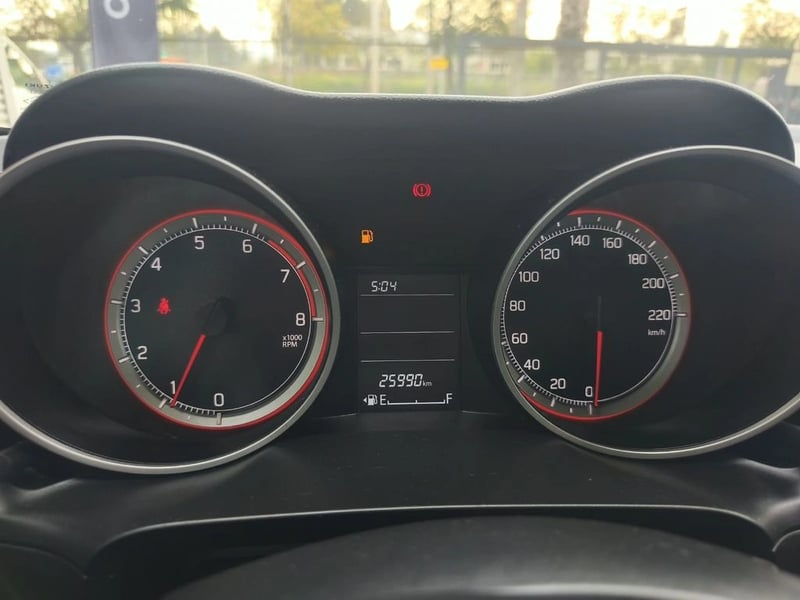 Suzuki SWIFT GL 1.2 MT 2025 - Imagen 15 de 20