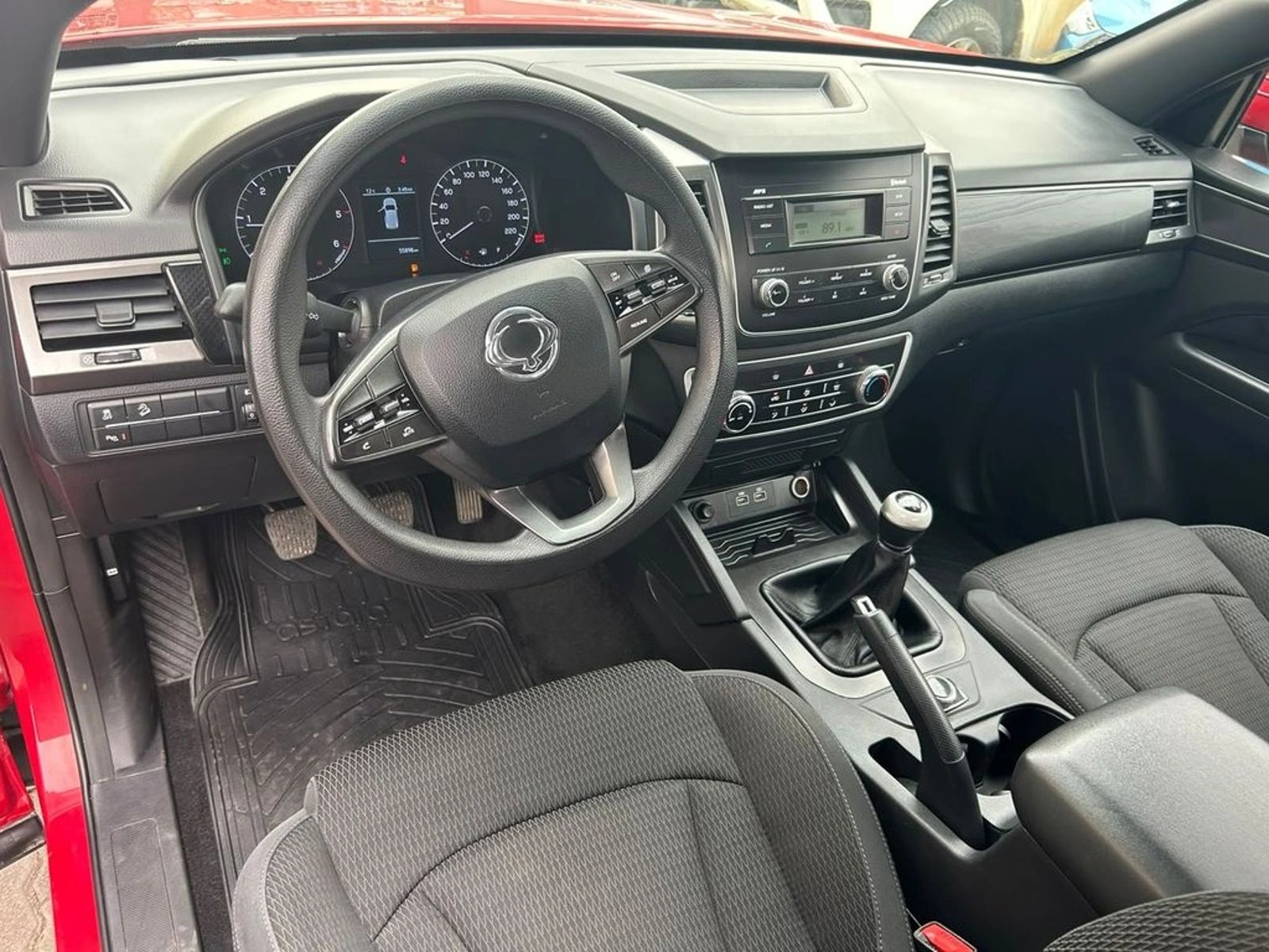 SsangYong MUSSO 2.2 GLX MT 4X4 DIESEL 2024 - Imagen 8 de 17