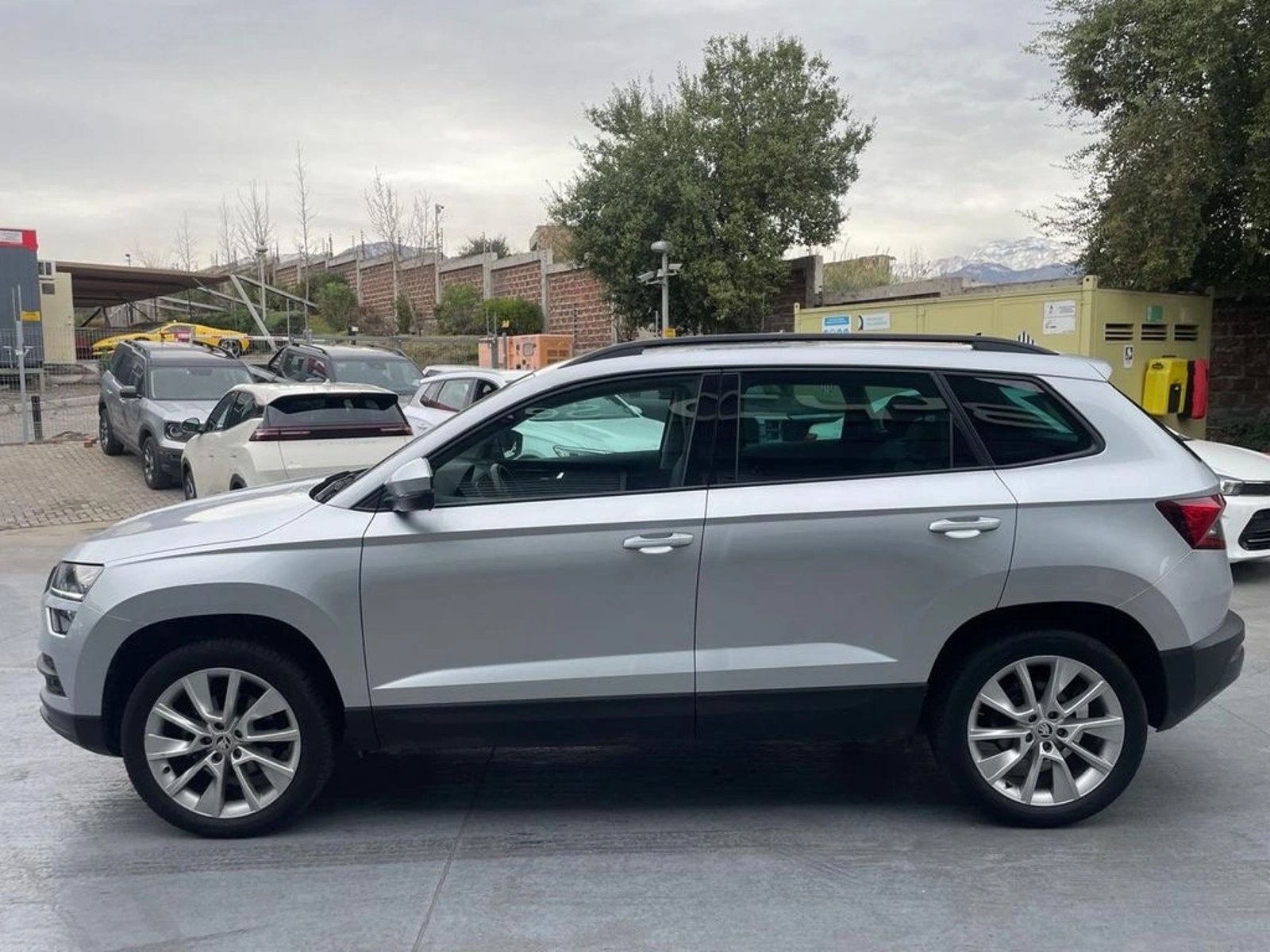 Skoda KAROQ 1.4 TSI AMBIENTE AT 2021 - Imagen 9 de 20