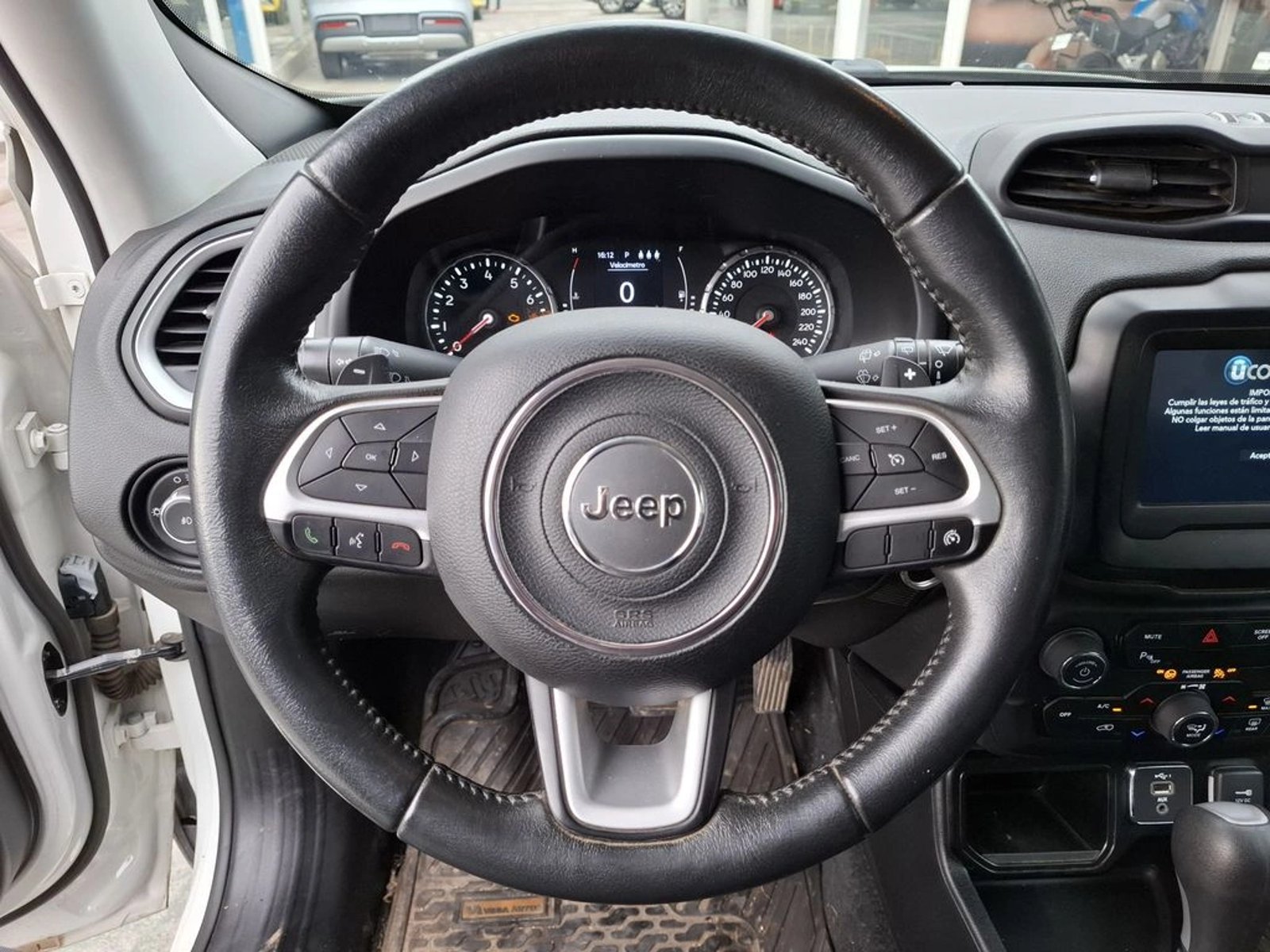 Jeep RENEGADE AT 1.8 2022 - Imagen 15 de 20
