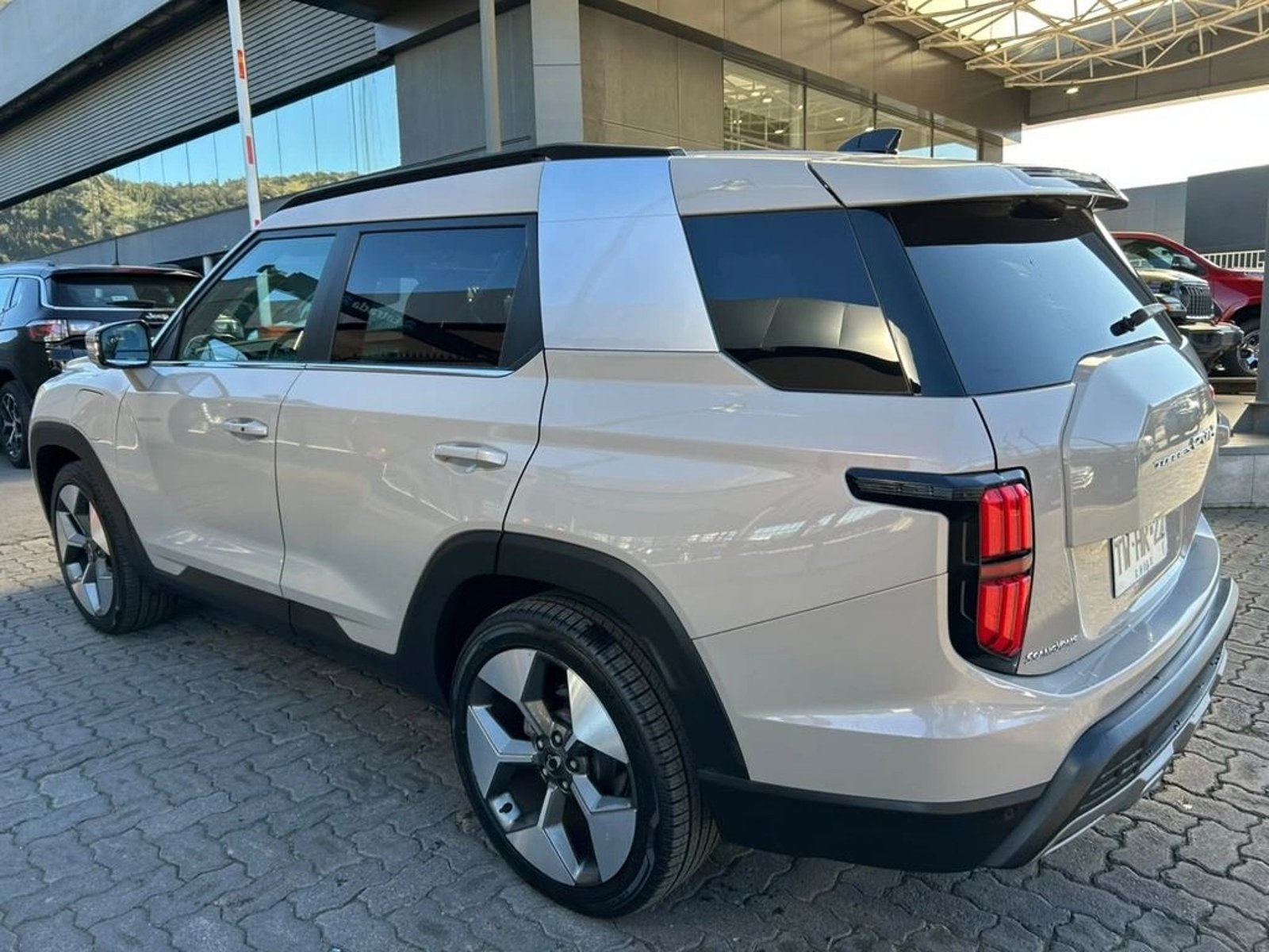SsangYong TORRES EVX AUT 2024 - Foto 4 de 15