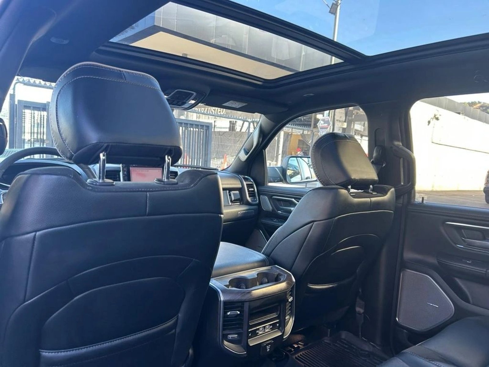 RAM 1500 2025 - Imagen 10 de 17