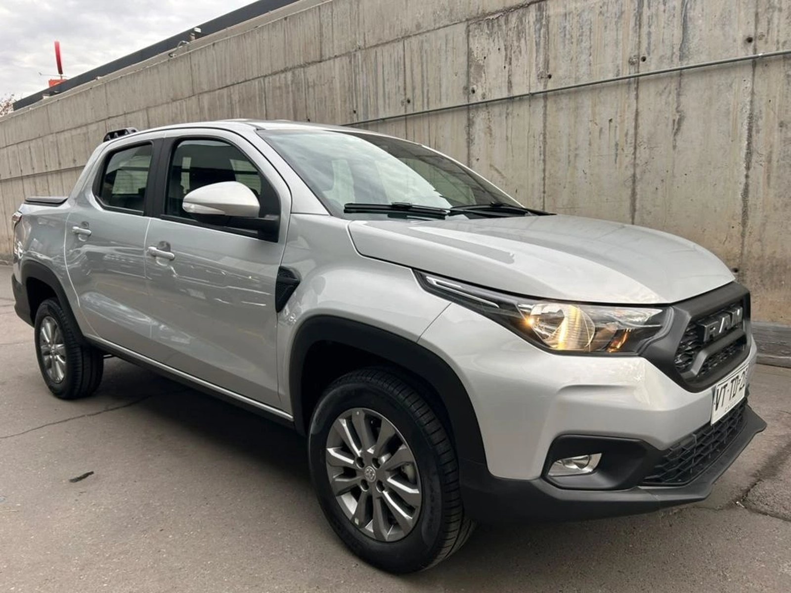 RAM 700 1.3 BIGHORN CD AT 2026 - Foto 4 de 17