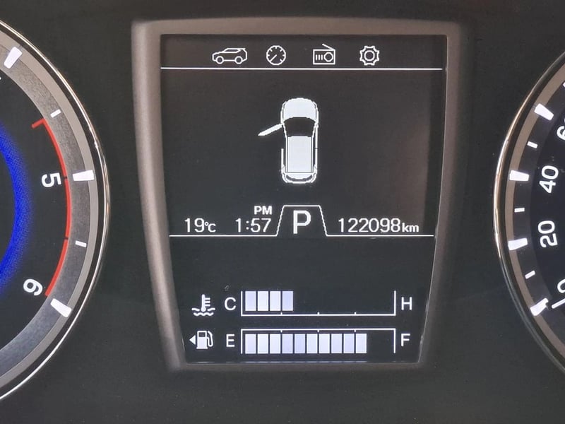 SsangYong REXTON AT 2.2 2018 - Imagen 18 de 20