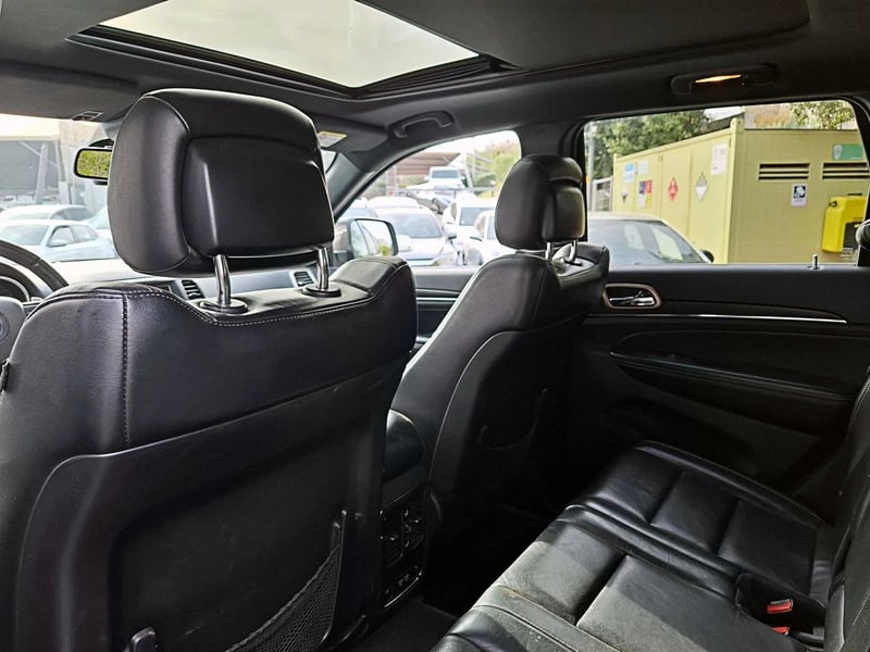 Jeep GRAND CHEROKEE 3.6 LIMITED AT 4X4 2016 - Imagen 15 de 20