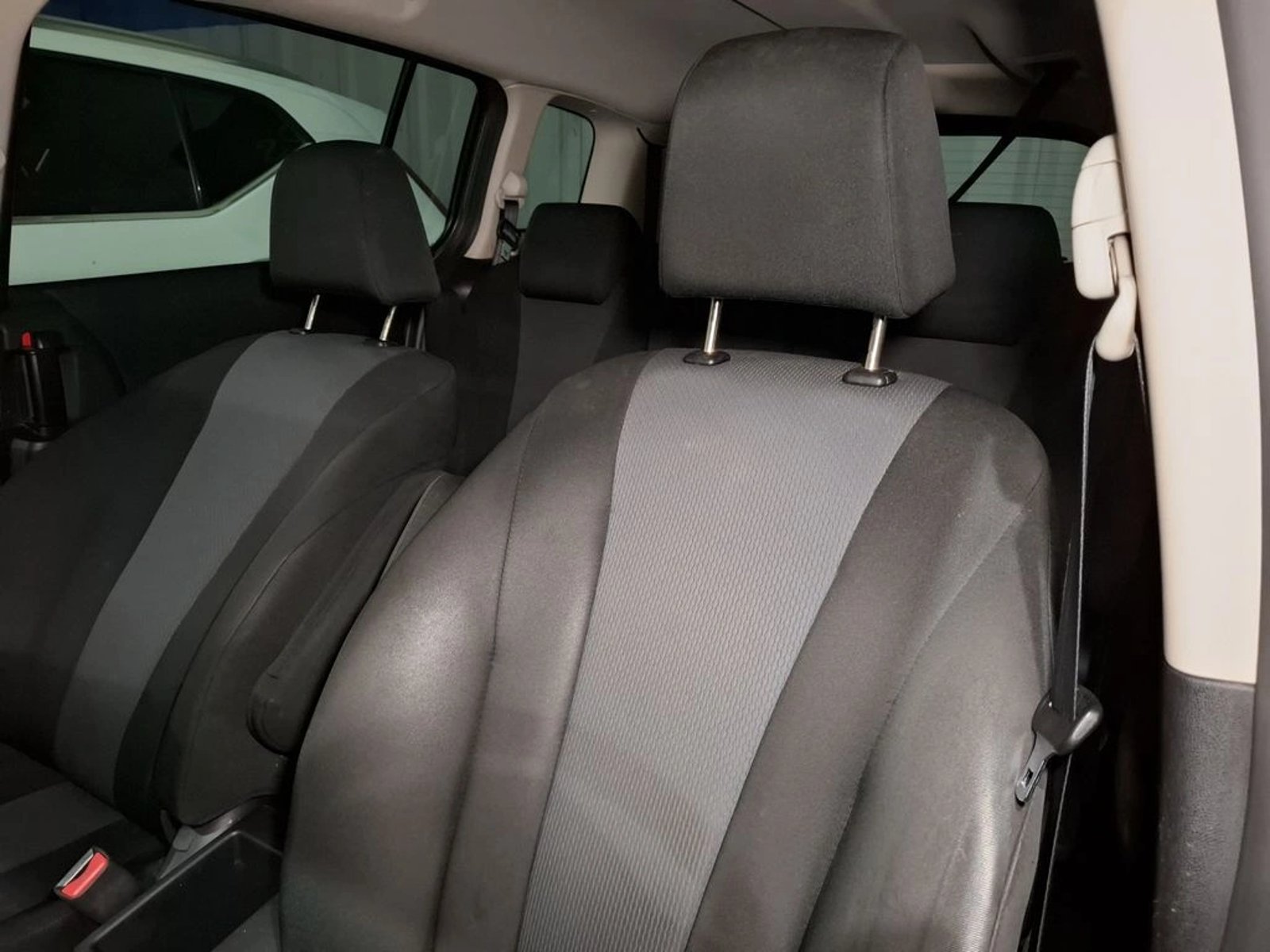 Mazda 5 2.0 AUT 2017 - Imagen 19 de 20