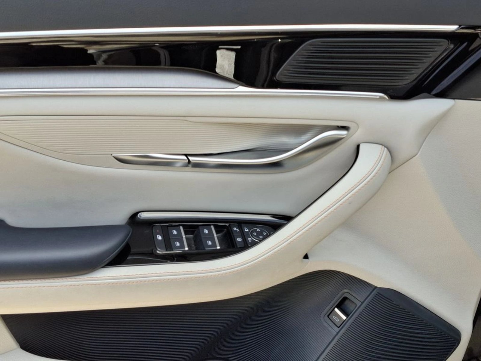 BYD SONG PLUS 1.5 AUT E 2024 - Imagen 12 de 20