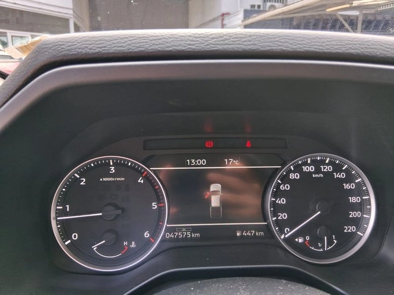 Mitsubishi L200 2.4 KATANA CRT DIESEL DOB. CAB. 4X4 MT 4P 2024 - Imagen 13 de 18