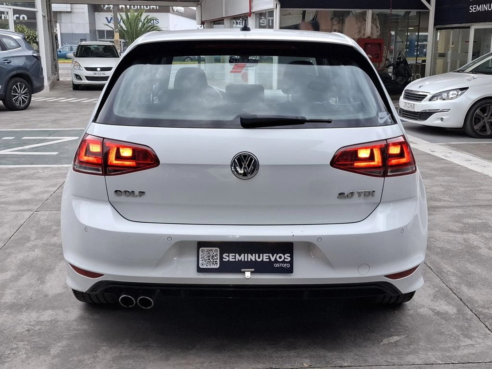 VOLKSWAGEN GOLF 2.0 TDI HIGHLINE DIESEL 4X2 AT 5P 2018 - Imagen 8 de 20