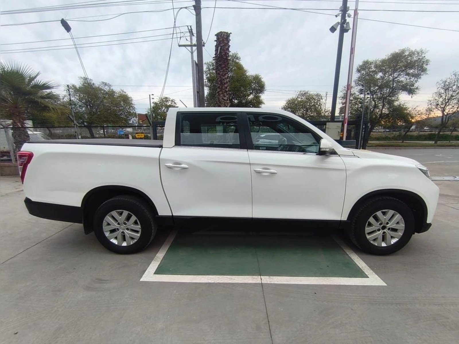 SsangYong GRAND MUSSO MUSSO GRAND 2.2 MT DSL 2024 - Imagen 8 de 19