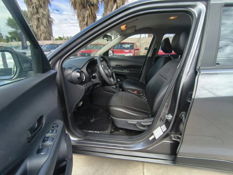 Nissan KICKS SENSE MT 1.6 2024 - Imagen 12 de 20