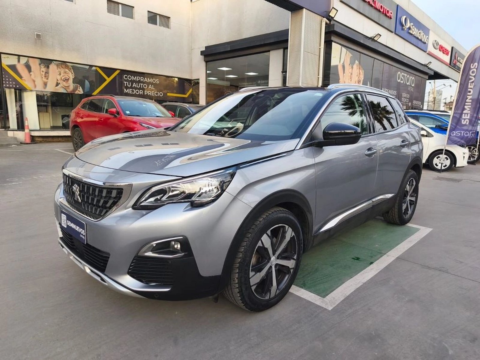 Peugeot 3008 ALLURE BLUEHDI 1.5 2019 - Foto 2 de 20