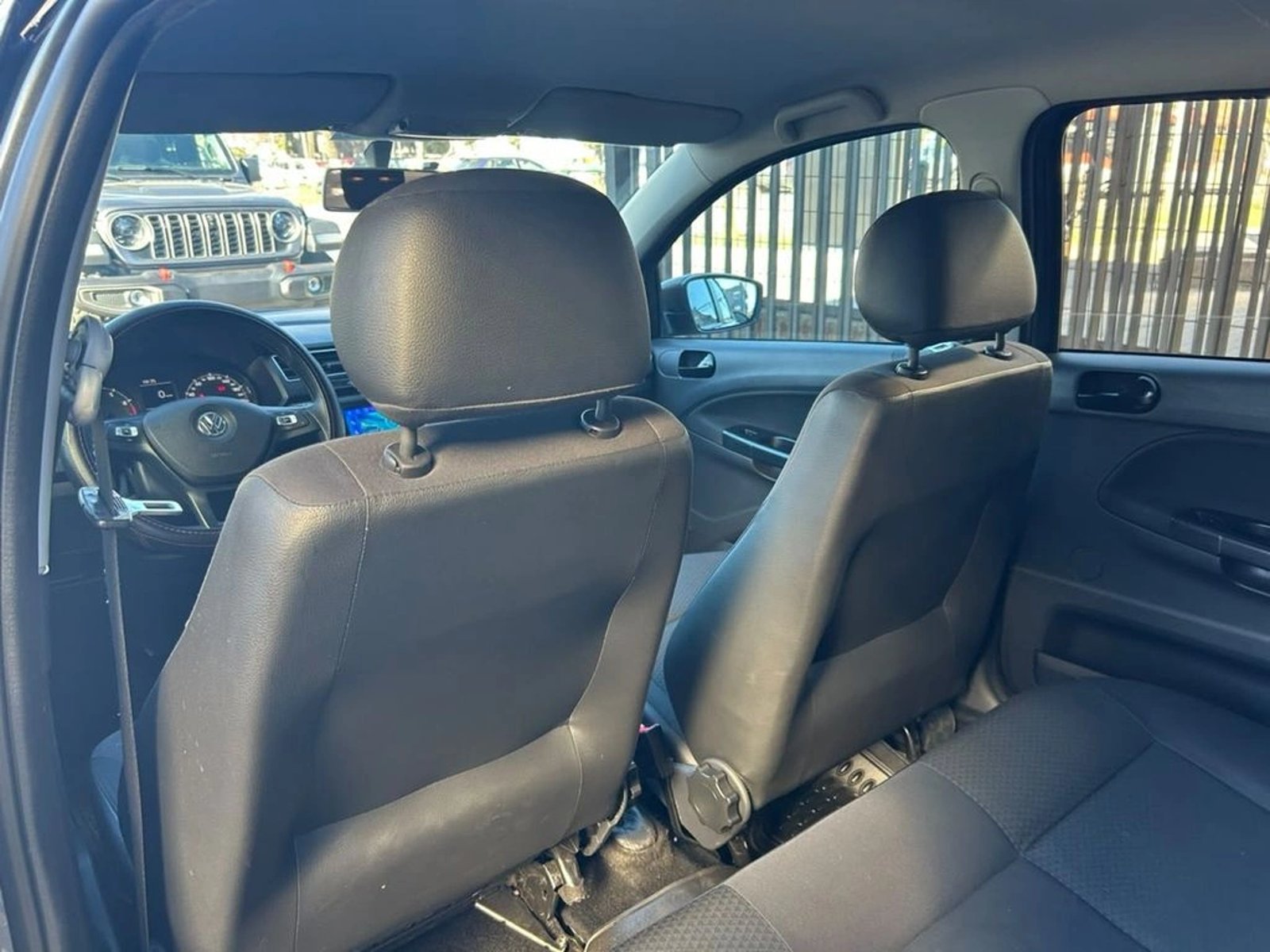 Volkswagen GOL 1.6 COMFORTLINE MT 2021 - Imagen 11 de 17