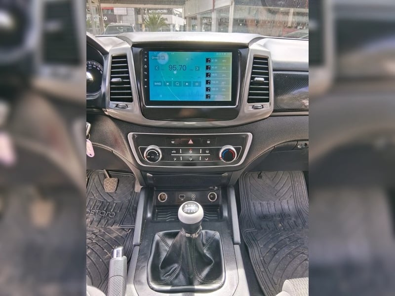SsangYong GRAND MUSSO 2.2 GRAND LX TD DIESEL 2WD MT6 4P 2022 - Imagen 14 de 18