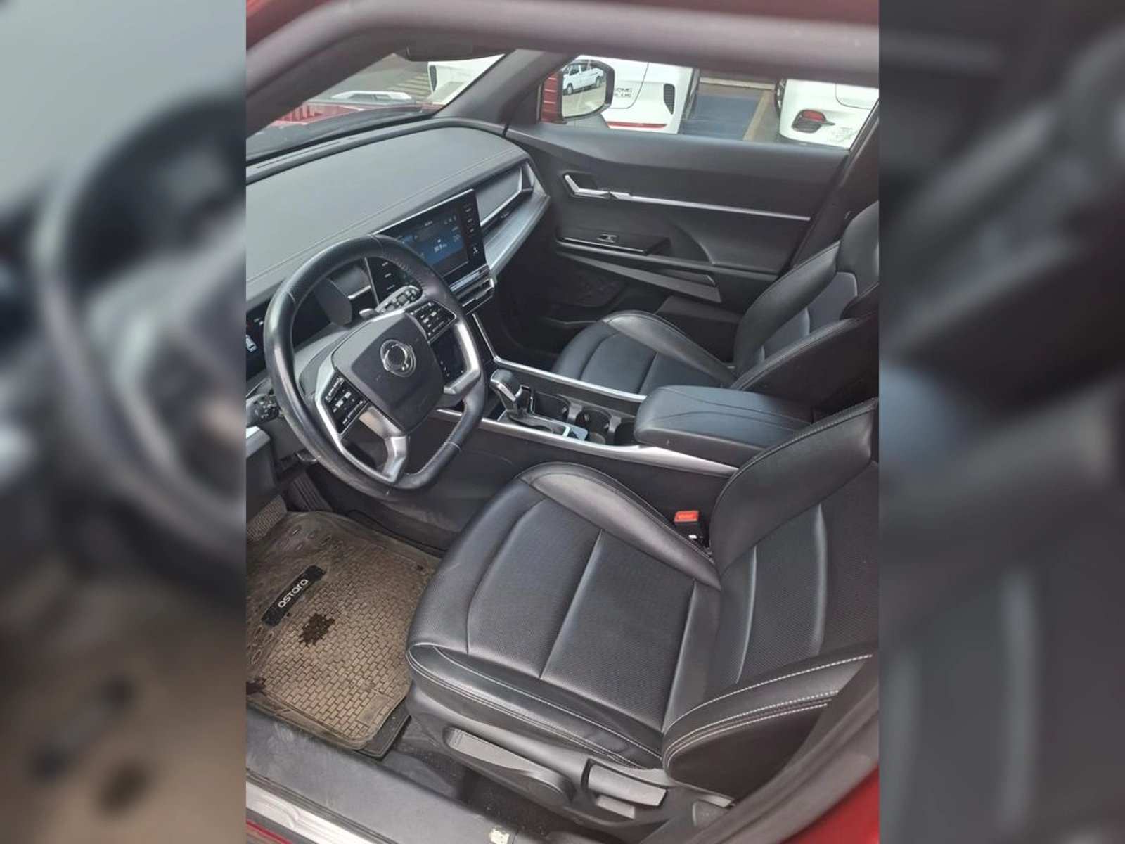 SSANGYONG TORRES 2024 - Imagen 11 de 14