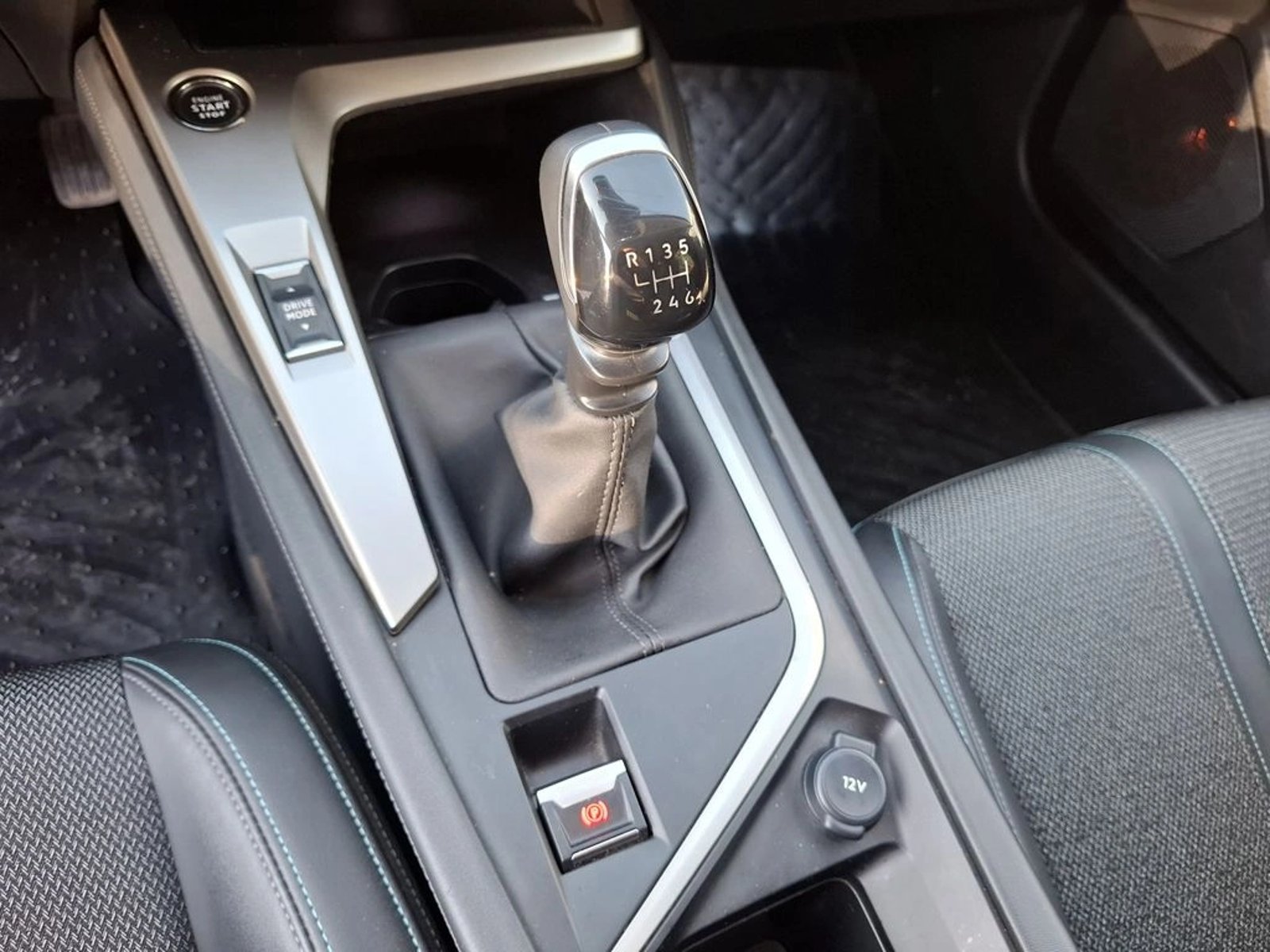 Peugeot 308 1.2 ALLURE PACK PURETECH 130HP AT 2024 - Imagen 19 de 20