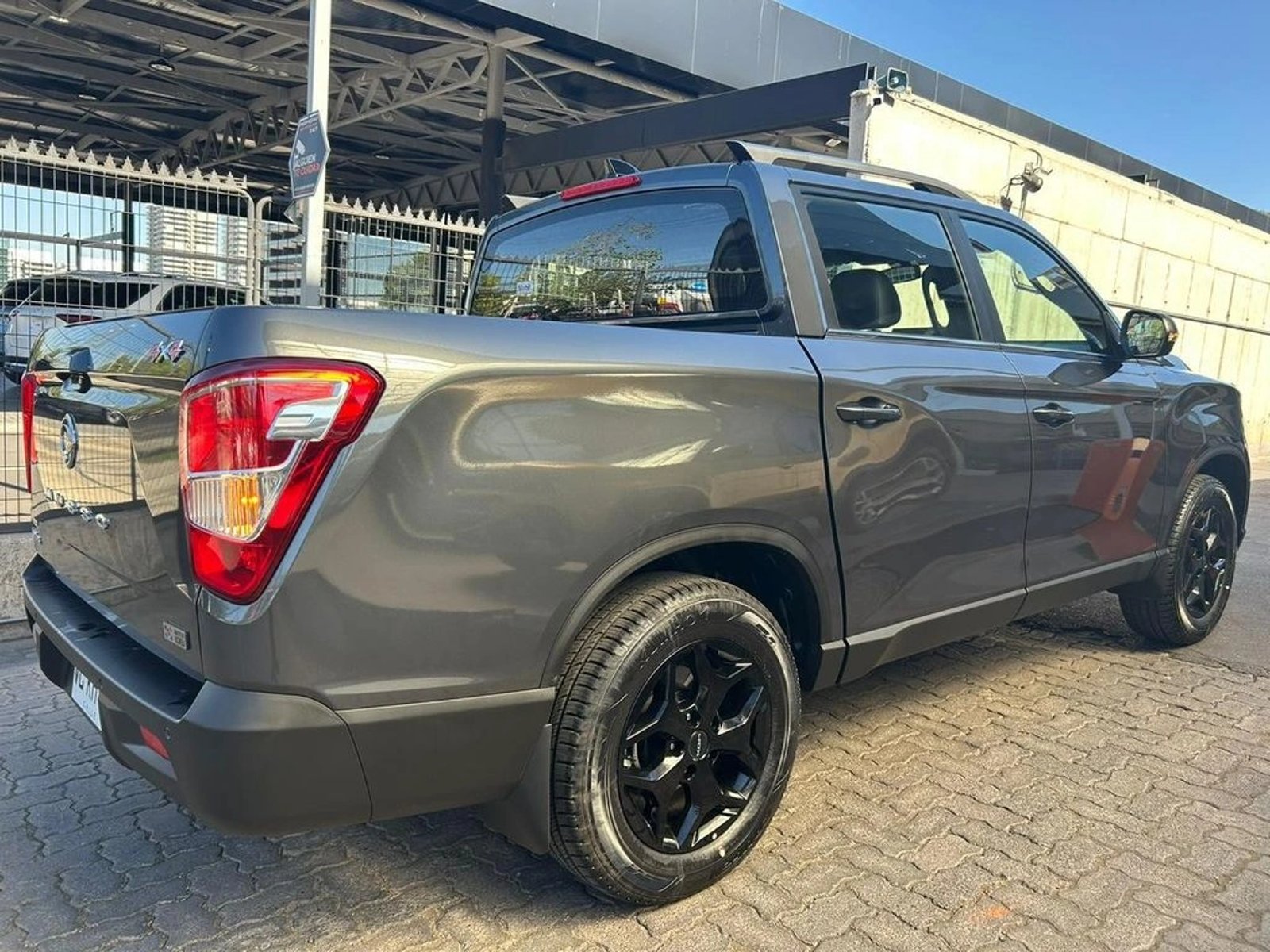 SSANGYONG MUSSO 2.2 GLX AT 4X4 DIESEL 2026 - Imagen 7 de 17