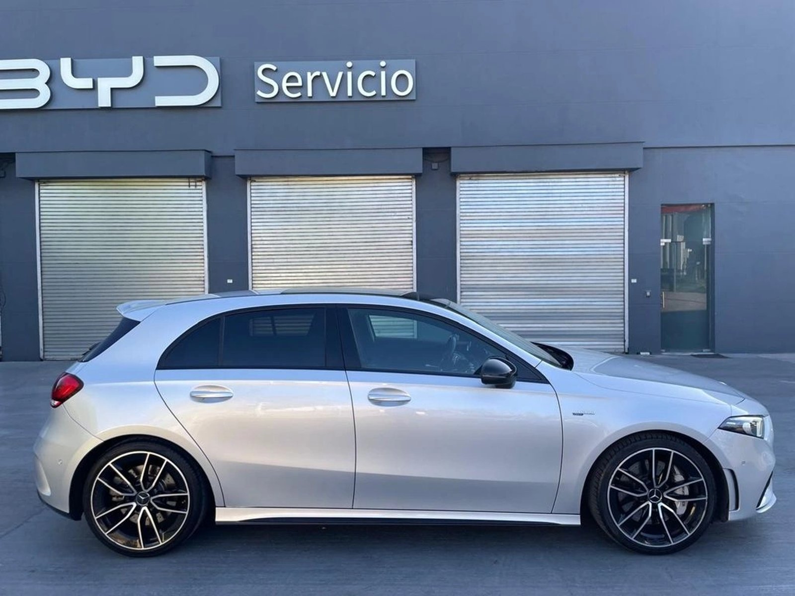 MERCEDES-BENZ A 2.0 AMG 4MATIC 4X4 HB AT 5P 2023 - Imagen 5 de 20